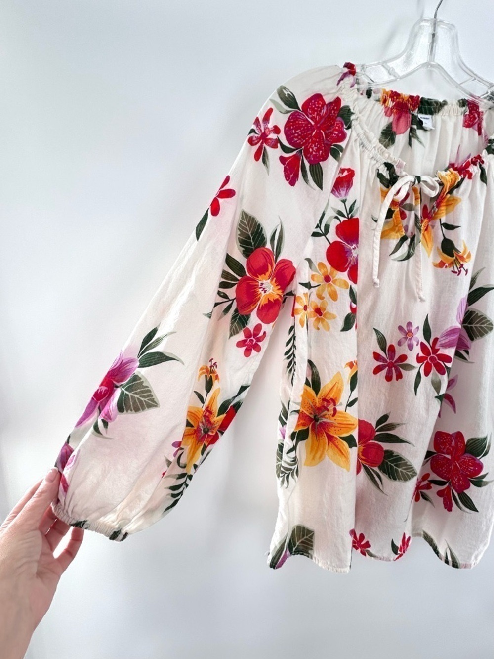 Old Navy Cotton Floral Blouse Medium - Picture 7 of 14